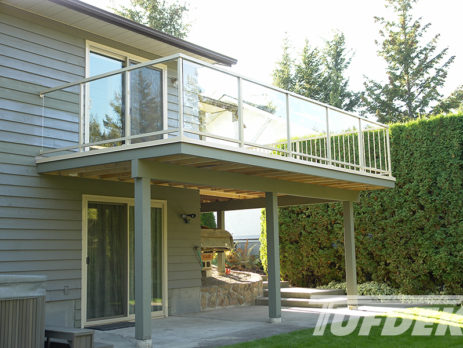2nd story deck with glass railing